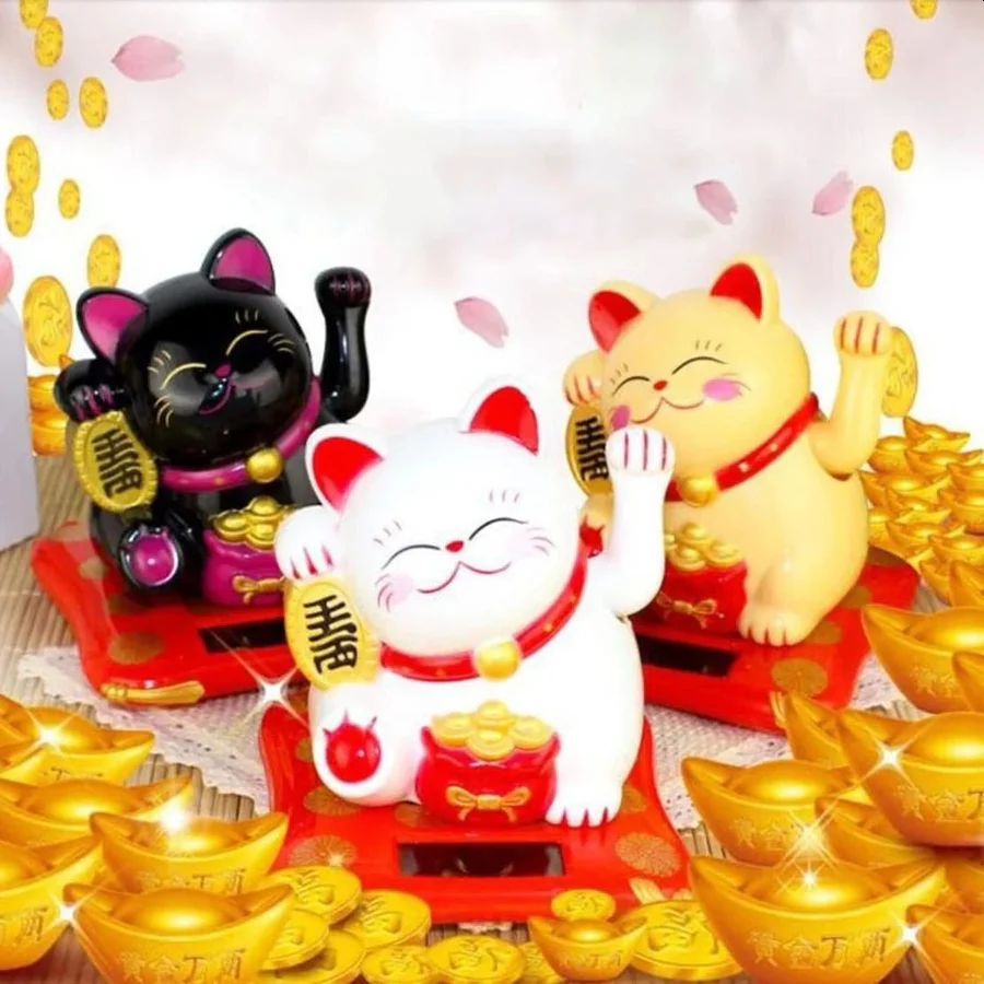 Maneki Neko Solar Cats